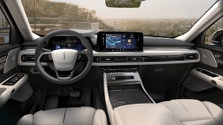 2026 Lincoln Lincoln Aviator Internal Image 2